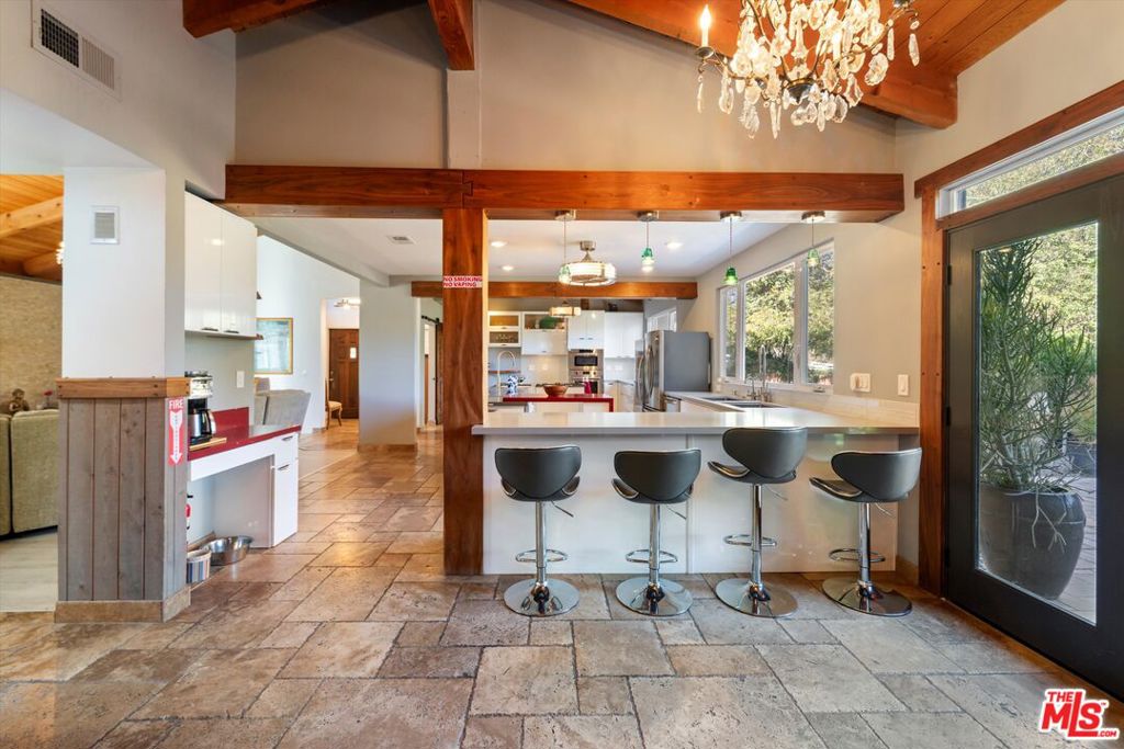 39700 Avenida Arizona