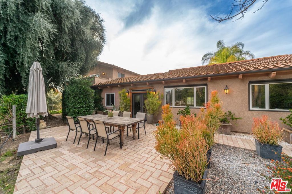 39700 Avenida Arizona