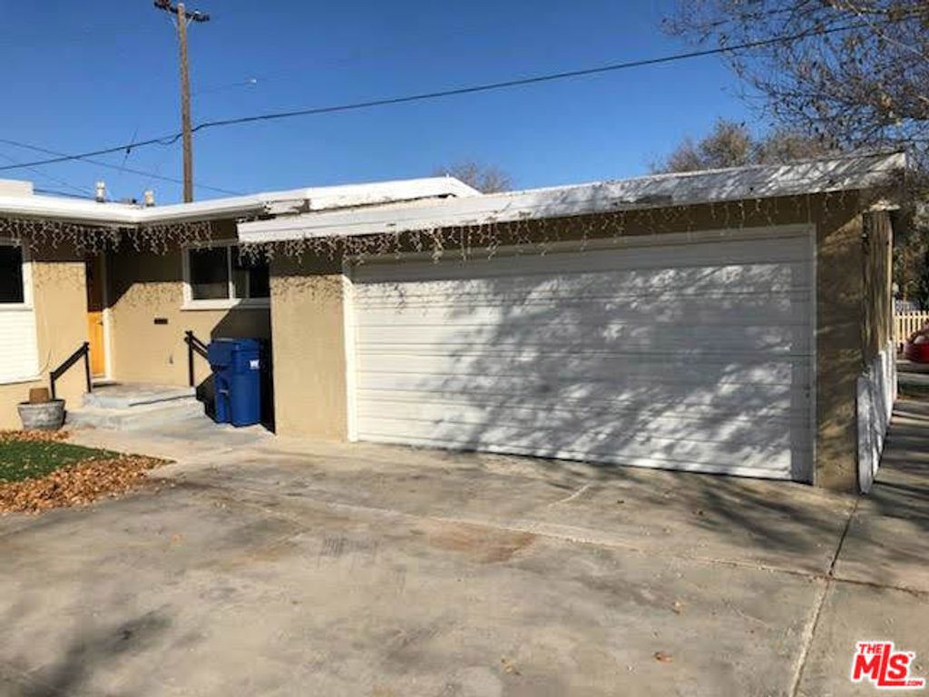 listing image 130720563682321625618