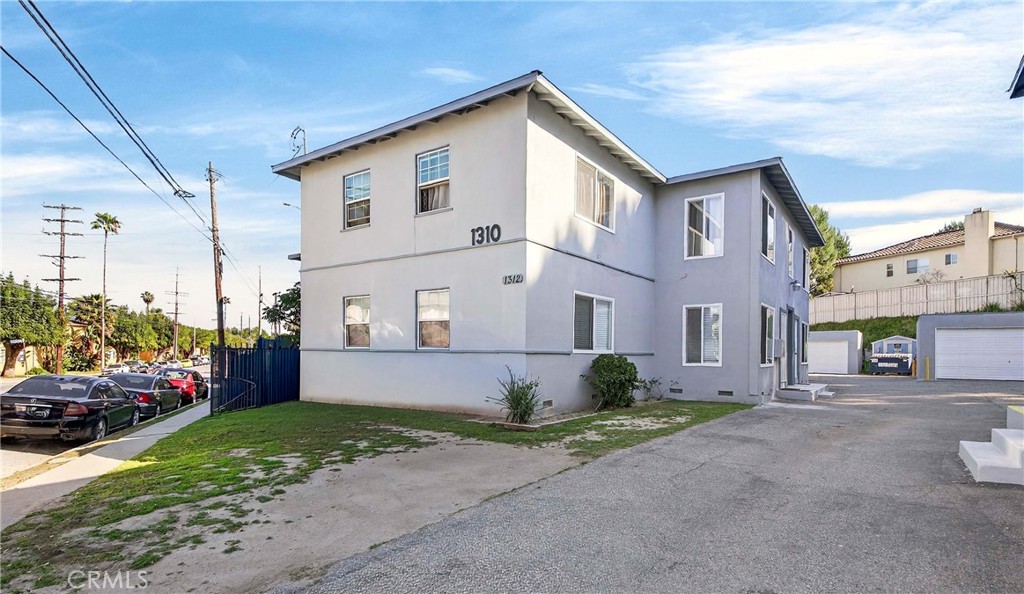 1310 Anaheim Street