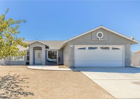 Photo of 2711 28th ST WEST St, Rosamond, CA 93560 (MLS # SR26045987)