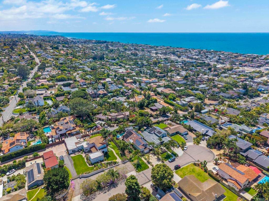 Photo of 365 Shore View Lane, Encinitas, CA 92024 (MLS # NDP2603753)