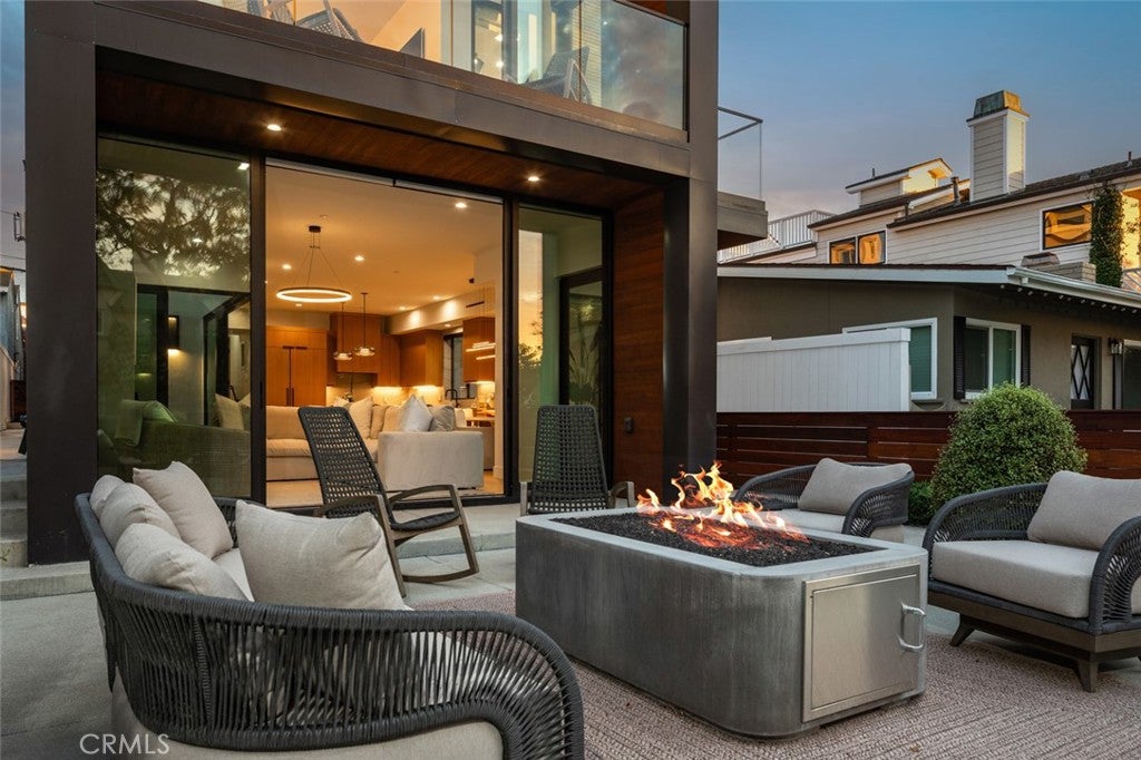 716 Orchid Avenue, Corona Del Mar CA 92625 - Photo 8