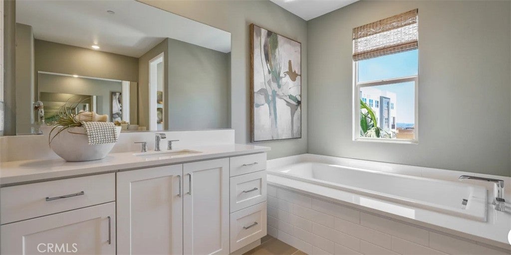 1388 Hummingbird Place 419