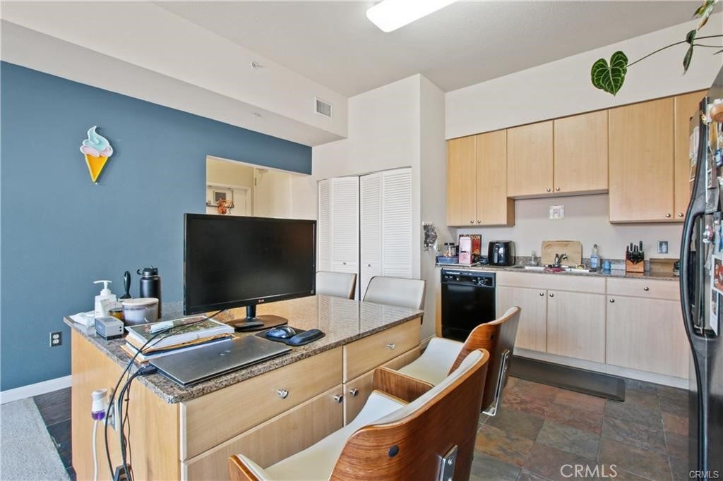 388 E Ocean Boulevard 1412
