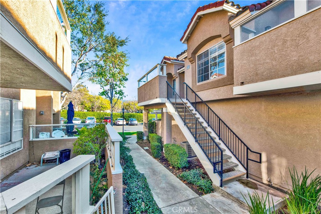 Mission Courts (R1) (MC) - Residential Lease