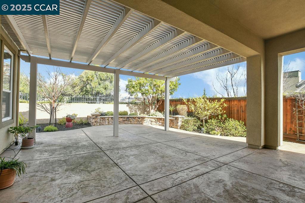 TRILOGY VINEYARDS - Residential