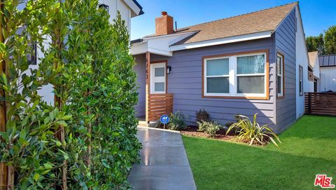 Photo of 6763 Case Avenue, North Hollywood, CA 91606 (MLS # 26652225)