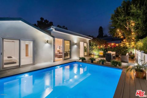 11314 Gladwin Street Los Angeles CA 90049