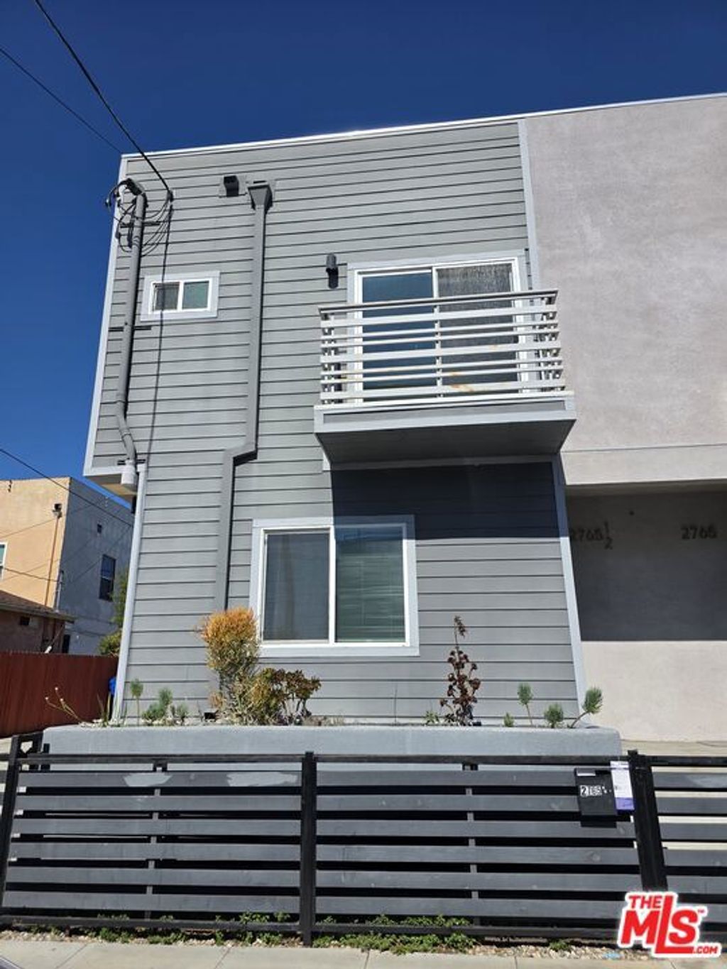 Photo of 2765 1/2 W 12th Street, Los Angeles, CA 90006 (MLS # 25611971)