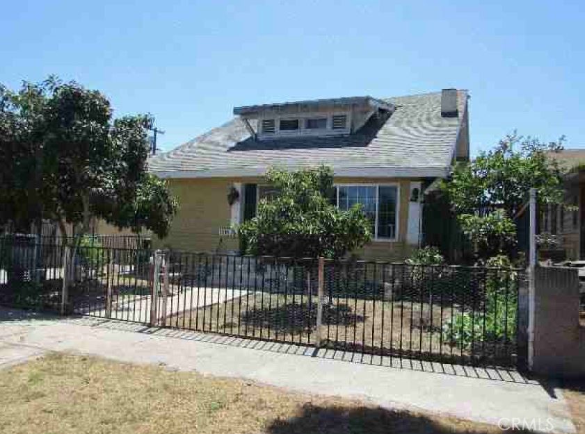 Opportunity knocks in Los Angeles, CA. Affordable opportunity awaits you on this home. Appears to have three bedrooms and one bath with a detached garage. Sits on lot of approximately 4,960 square feet. Home was built records show approximately in 1911. If you blink this will be SOLD at this price. Buyers check City, County, Zoning, Tax, and other records to their satisfaction. AS-IS SALE property.