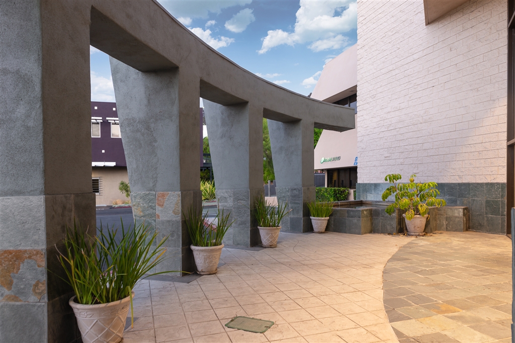 2555 Camino Del Rio South
