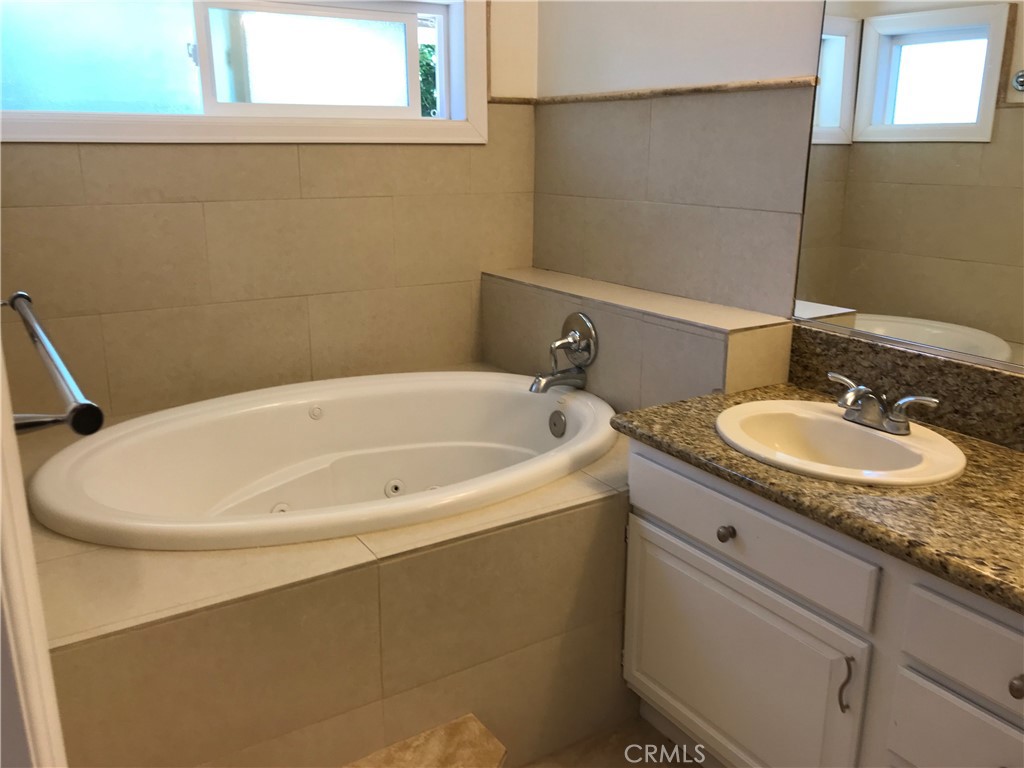 Woodcrest (WT) - Residential Lease