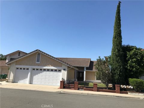 Photo of 3 MORRIS Road, Irvine, CA 92620 (MLS # OC25247478) Photo of 3 MORRIS Road, Irvine, CA 92620 (MLS # OC25247478)