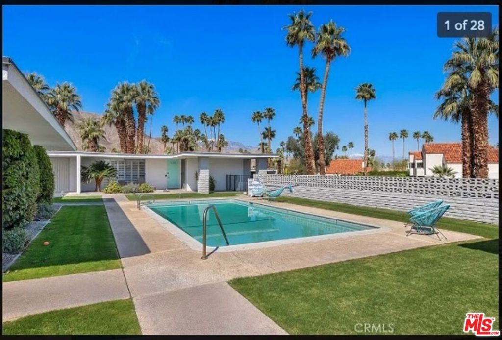 Photo of 73255 Shadow Mountain Drive, Palm Desert, CA 92260 (MLS # 25598391)