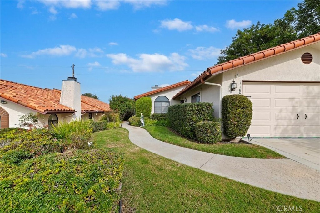 1168 N Crescent Ridge