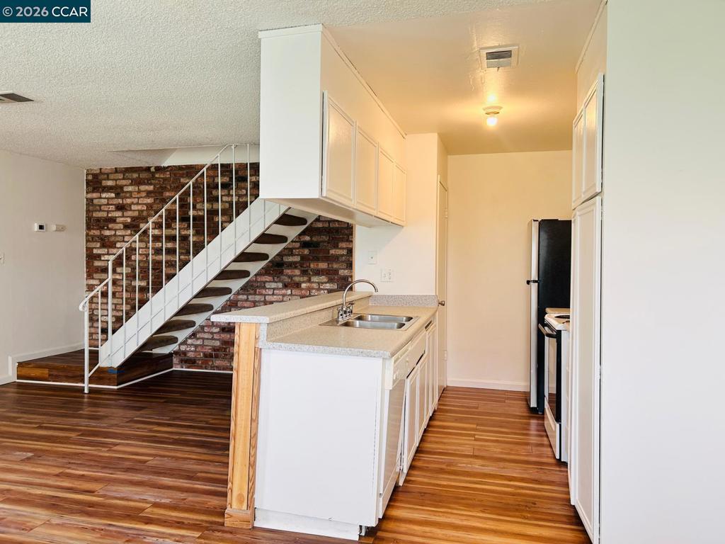 2409 Lemontree Ct 3
