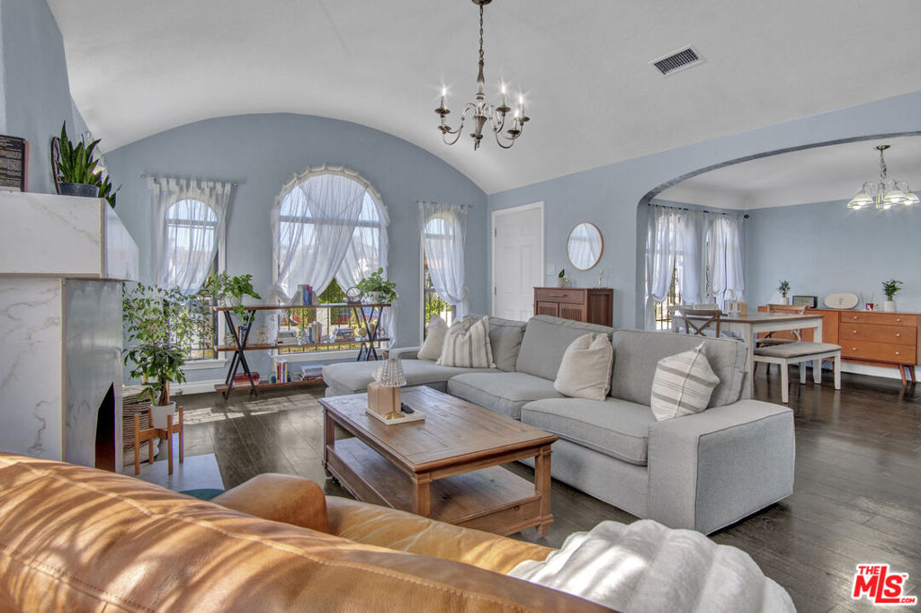 1728 W 81st Street