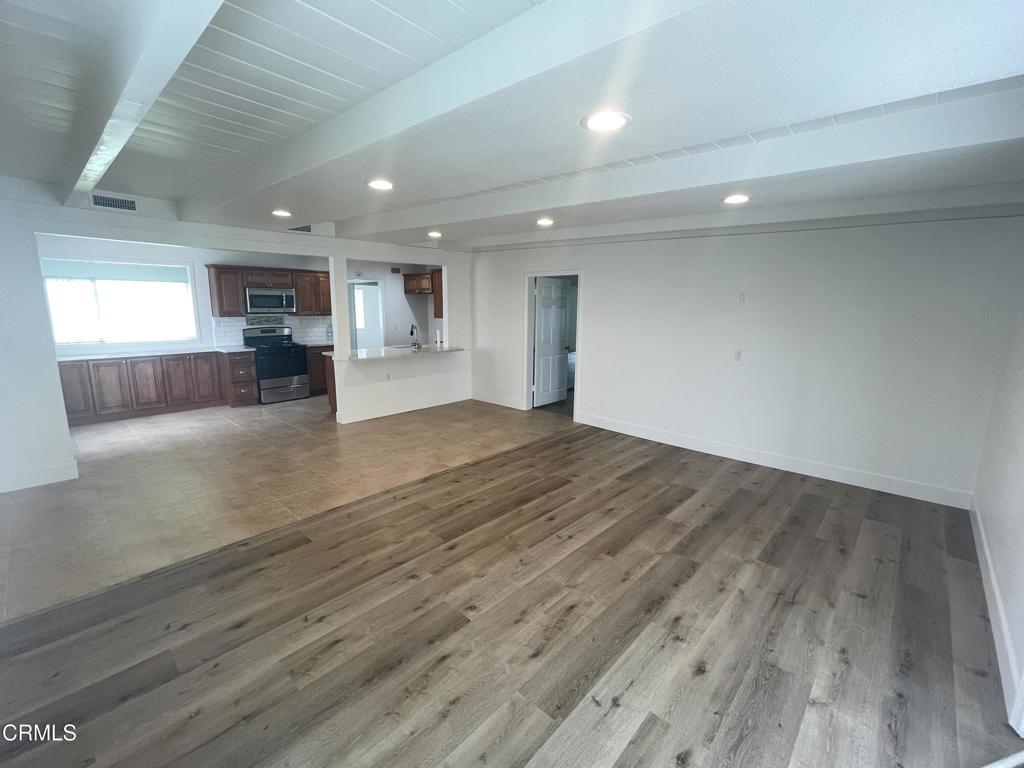 1525 N 7th Place