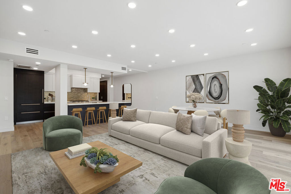 505 S Barrington Avenue 109