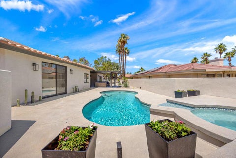 Tiny photo for 79150 Buff Bay Court, Bermuda Dunes, CA 92203 (MLS # 219147825DA)