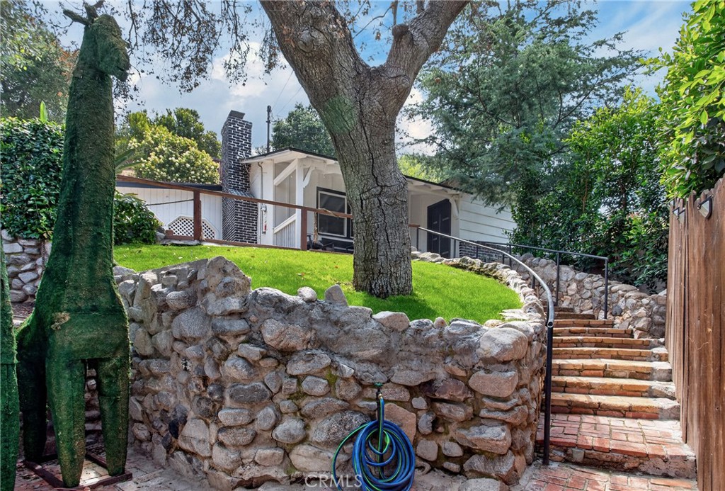 10260 Willow Spring Lane