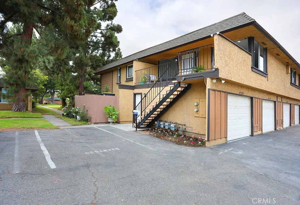 Garden Grove, California 92840, United States, 2 Bedrooms Bedrooms, ,1 BathroomBathrooms,Residential,Active,176010