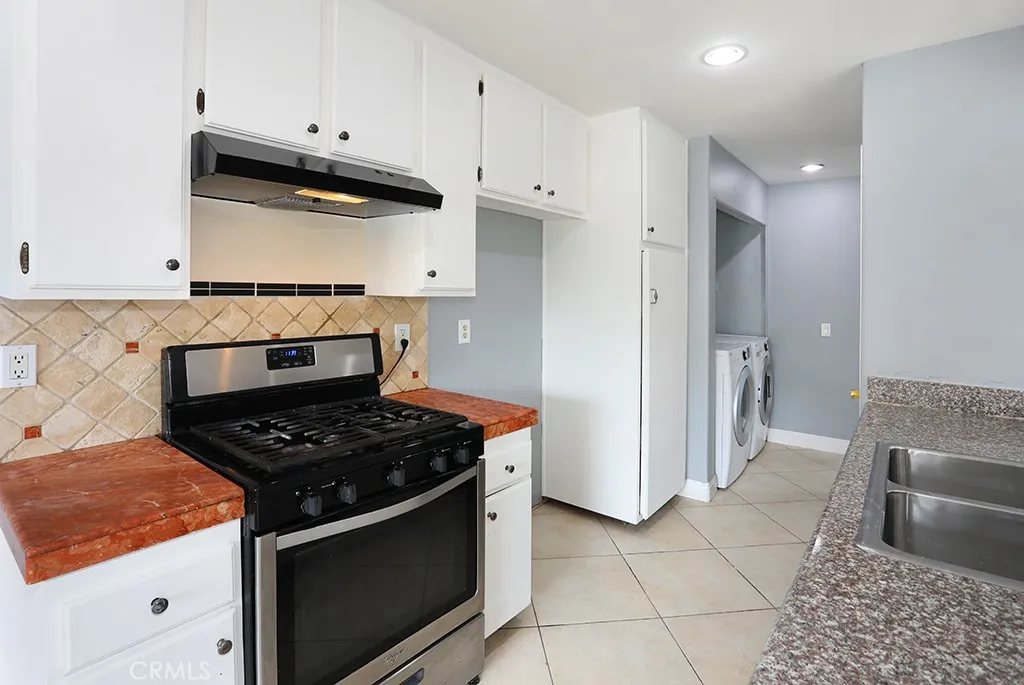 Garden Grove, California 92840, United States, 2 Bedrooms Bedrooms, ,1 BathroomBathrooms,Residential,Active,176010