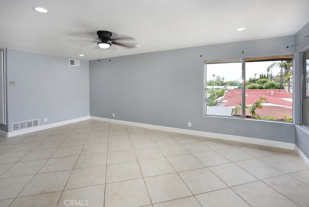 Garden Grove, California 92840, United States, 2 Bedrooms Bedrooms, ,1 BathroomBathrooms,Residential,Active,176010