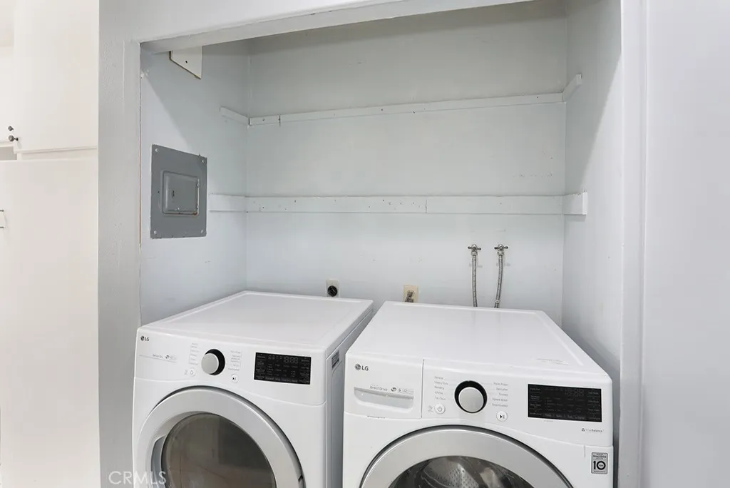 Garden Grove, California 92840, United States, 2 Bedrooms Bedrooms, ,1 BathroomBathrooms,Residential,Active,176010