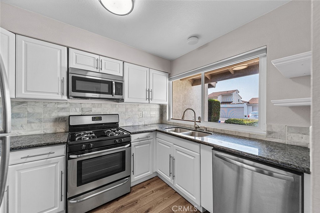 1231 Crestwood Drive