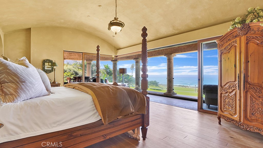 Ritz Cove (RC) - Residential