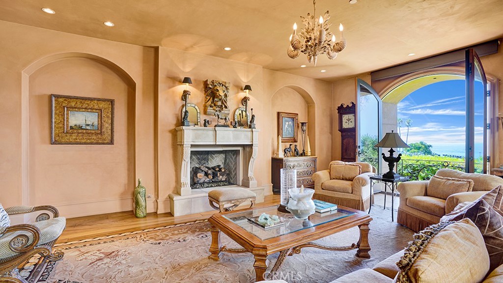 Ritz Cove (RC) - Residential