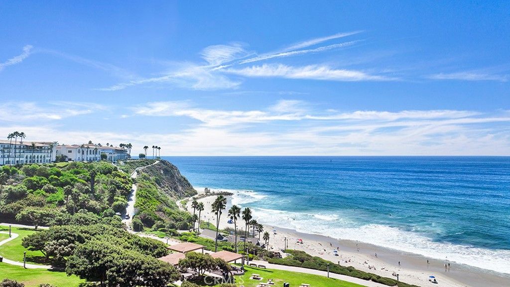 Photo of 26 RITZ COVE Dr, Dana Point, CA 92629 (MLS # LG25216876)
