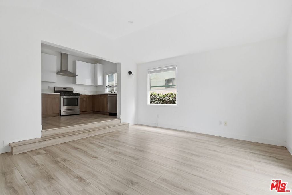 201 S Park View Street