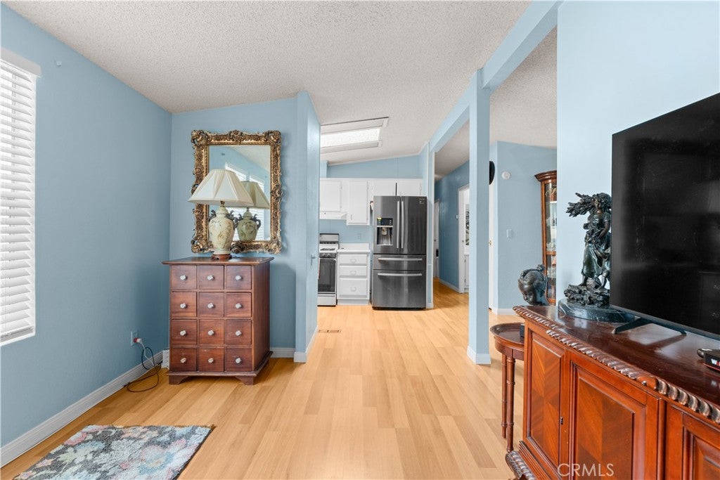 25293 Redlands 21