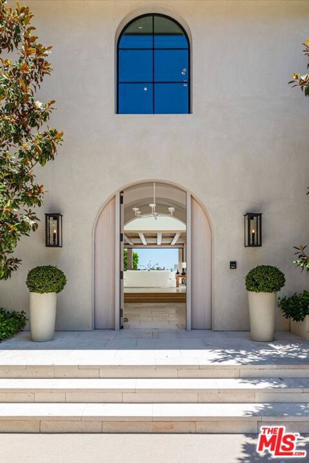 Photo of 1362 Bella Oceana Vista, Pacific Palisades, CA 90272 (MLS # 25572405)