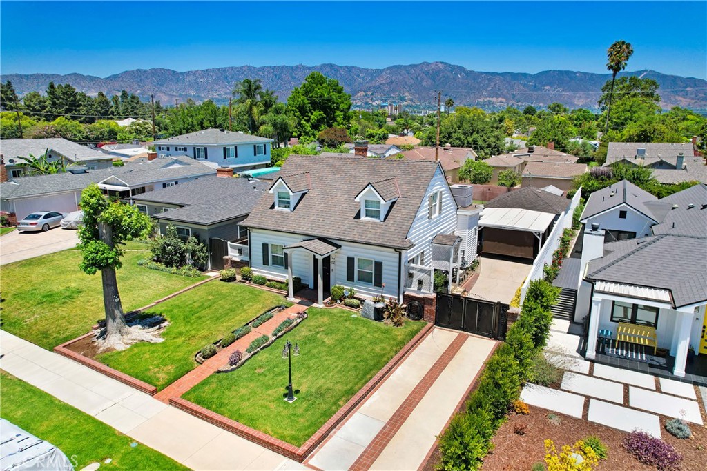 124 S Beachwood Drive