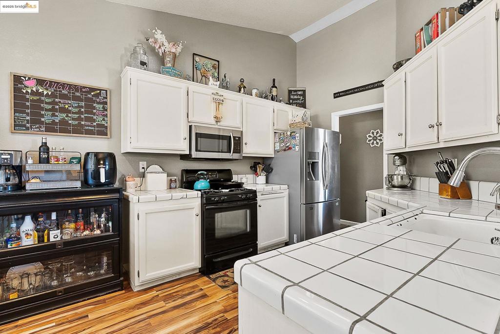 VINTAGE PARKWAY - Residential