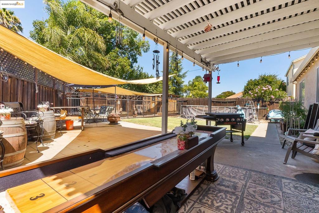 VINTAGE PARKWAY - Residential