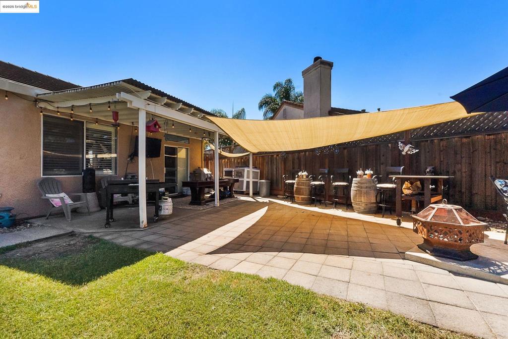 VINTAGE PARKWAY - Residential