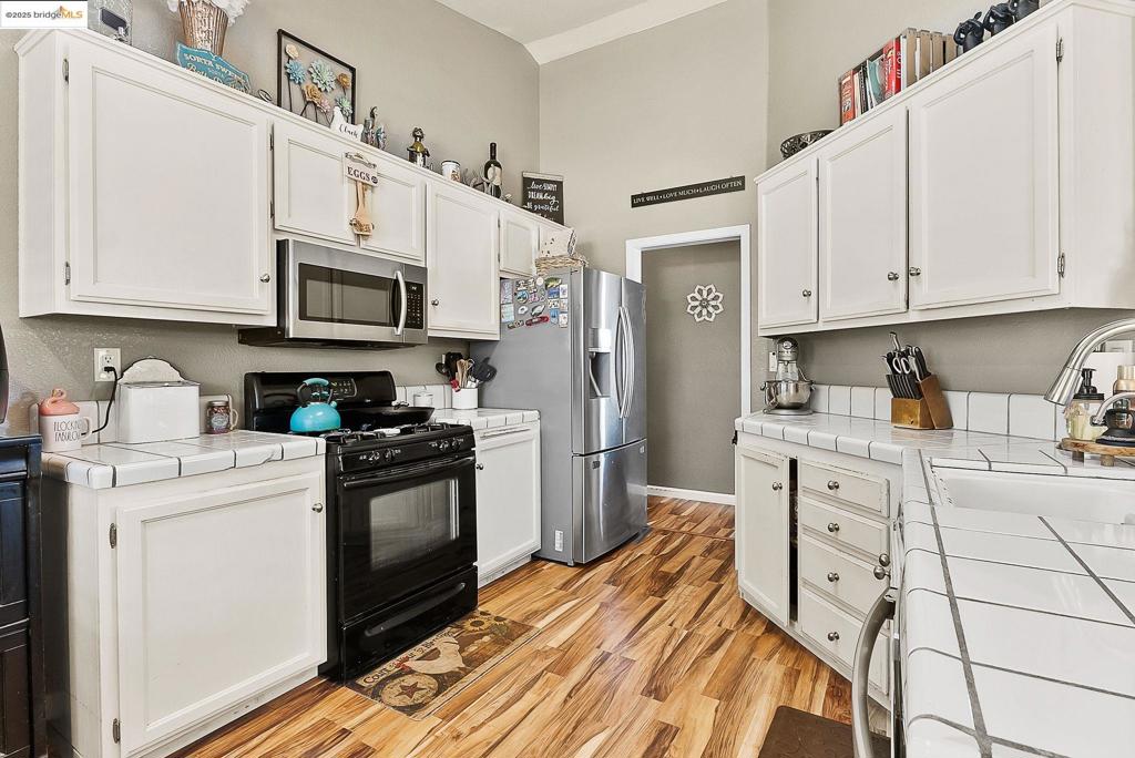 VINTAGE PARKWAY - Residential