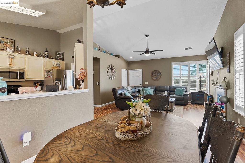 VINTAGE PARKWAY - Residential