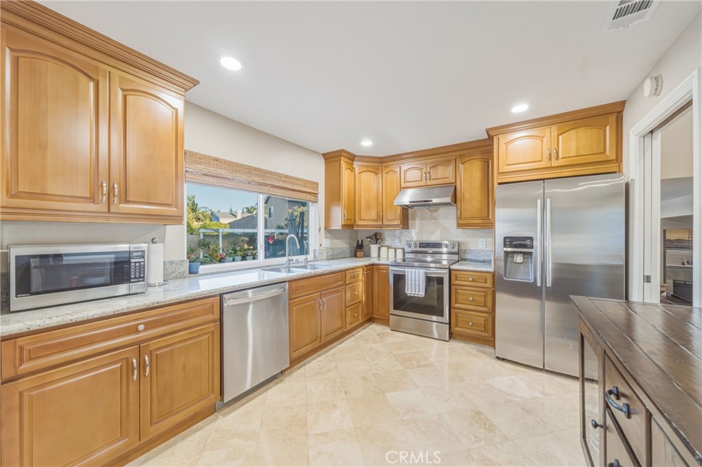 2909 S Diamond Street, Santa Ana CA 92704 - Photo 18