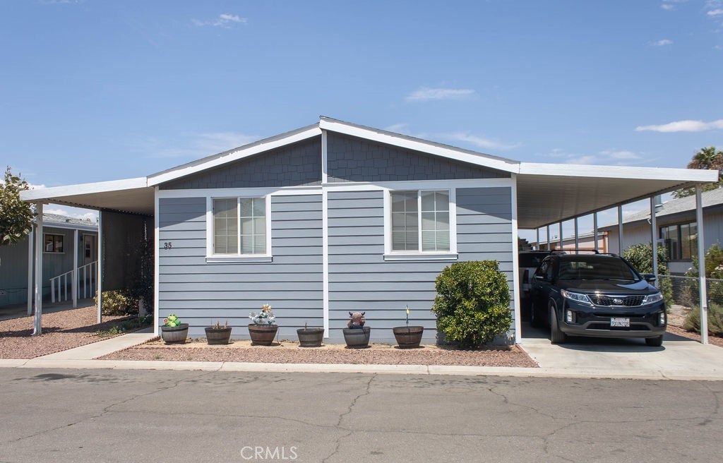 9161 Santa Fe E Avenue 35