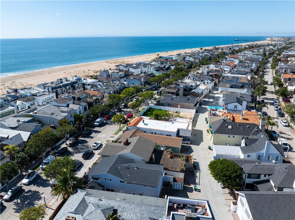2156 E Ocean
