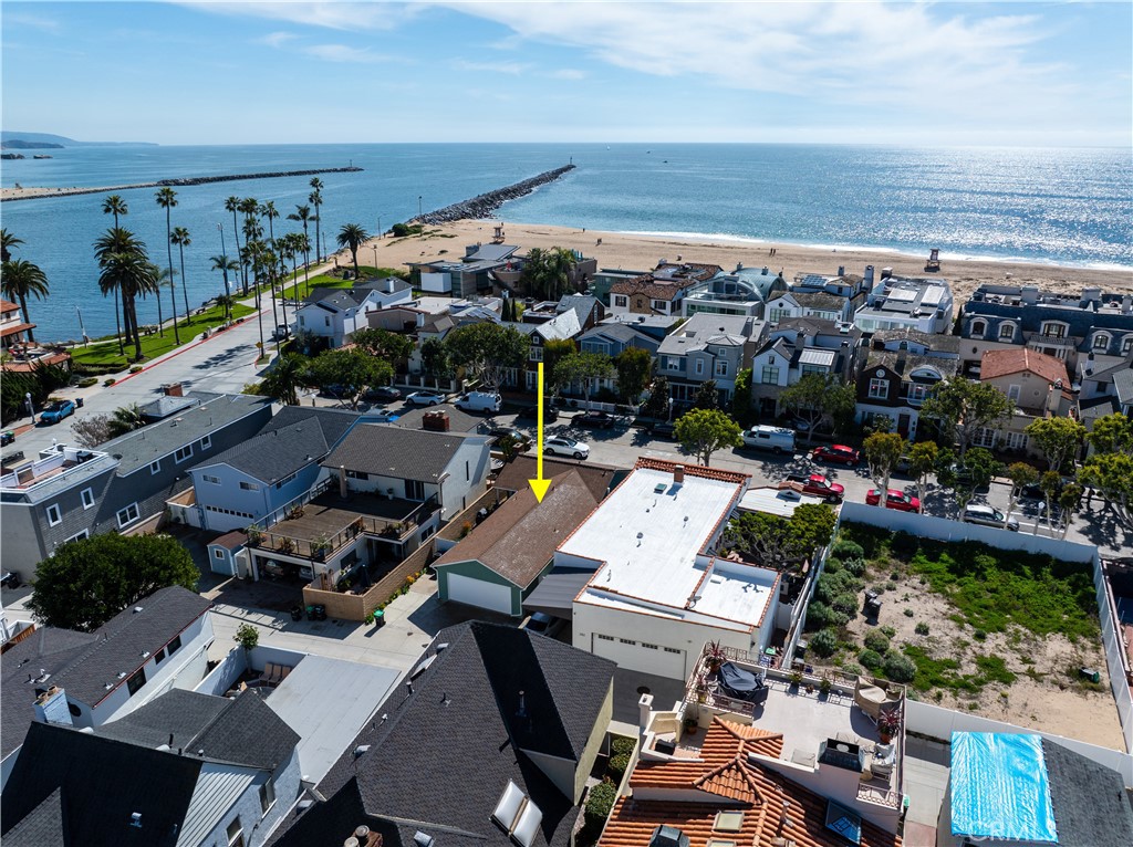 2156 E Ocean