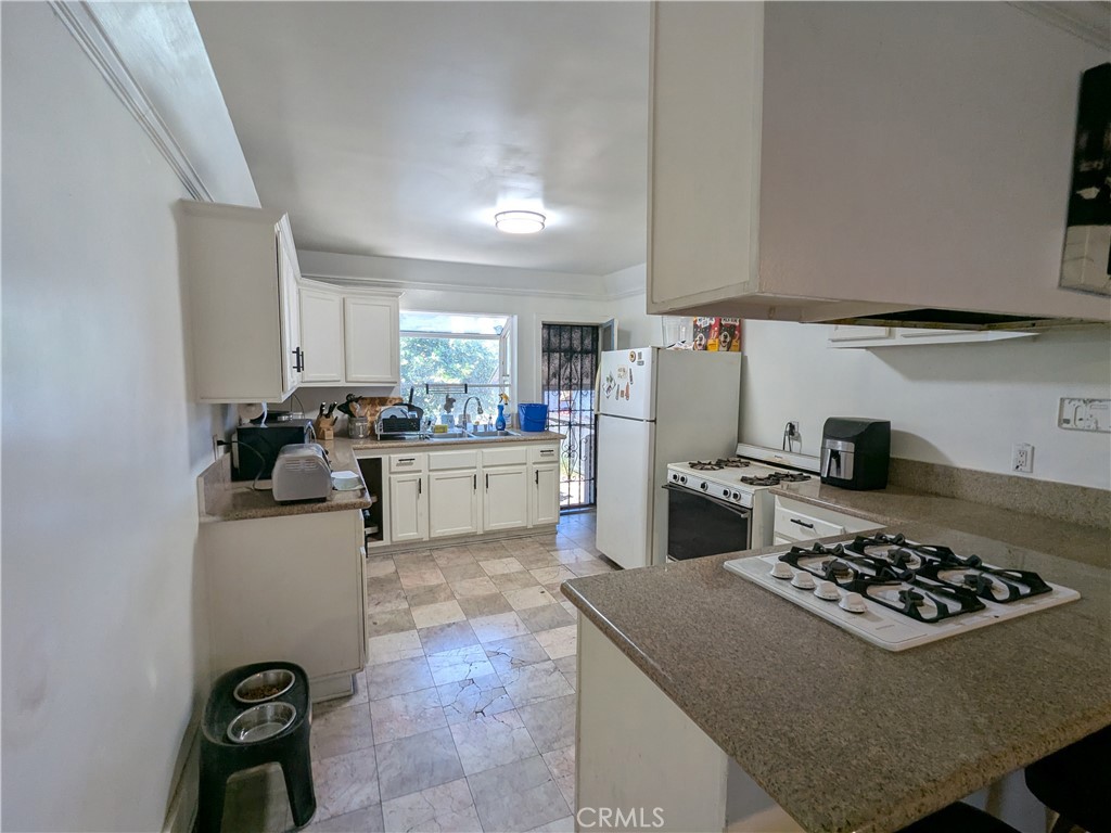 1847 w. 48th Street