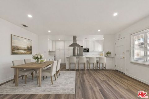 Photo of 9588 W Olympic Boulevard #6, Beverly Hills, CA 90212 (MLS # 26637219)