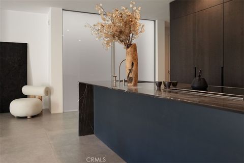 Photo of 838 N Kings Road #303, West Hollywood, CA 90069 (MLS # SR26075424)